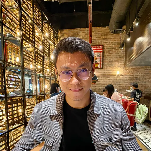 A project manager from Deriv